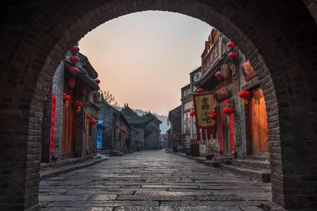 超越妹妹晒春日捧花live图啦，照片中哪些细节成了亮点？游戏画面